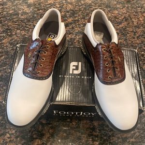 FootJoy Dryjoys Tour Men’s golf shoes